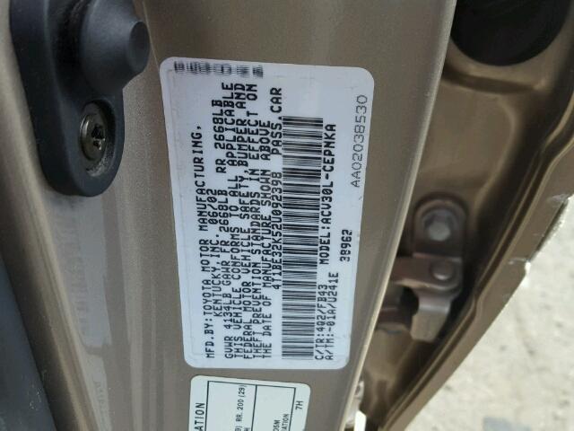 4T1BE32K52U092398 - 2002 TOYOTA CAMRY LE GOLD photo 10