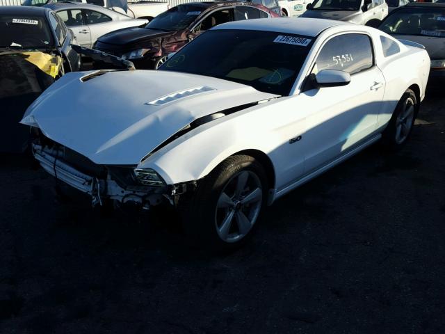 1ZVBP8CF4E5327754 - 2014 FORD MUSTANG GT WHITE photo 2