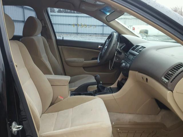 1HGCM55304A175383 - 2004 HONDA ACCORD LX BLACK photo 5