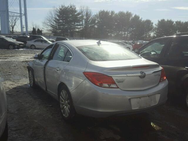 W04GN5EC1B1084529 - 2011 BUICK REGAL CXL SILVER photo 3