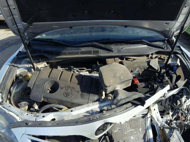 4T1BF3EK7BU666119 - 2011 TOYOTA CAMRY BASE SILVER photo 7