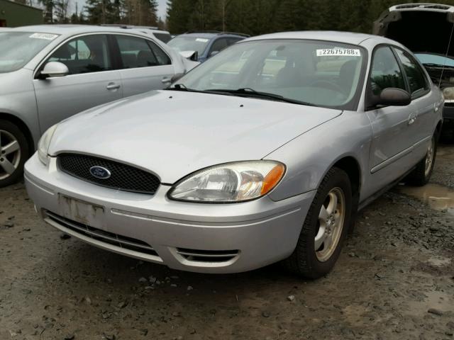 1FAFP53254G188260 - 2004 FORD TAURUS SE SILVER photo 2