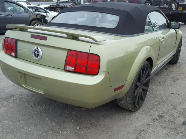 1ZVHT84N355231884 - 2005 FORD MUSTANG GREEN photo 4