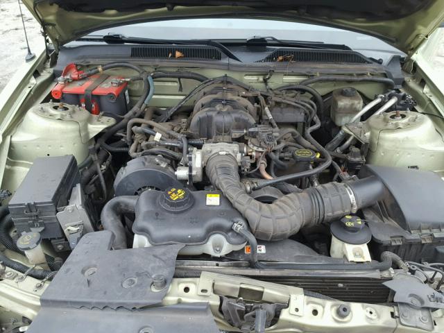 1ZVHT84N355231884 - 2005 FORD MUSTANG GREEN photo 7