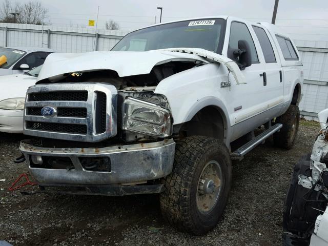 1FTSW21P56EA82589 - 2006 FORD F250 SUPER WHITE photo 2