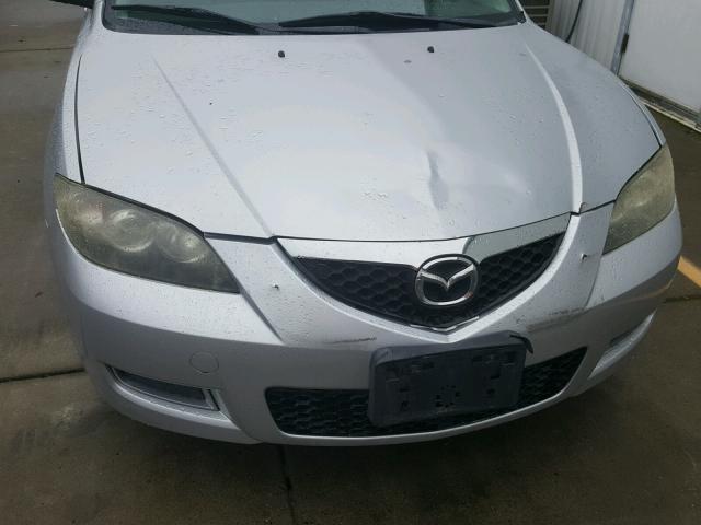 JM1BK12G671652354 - 2007 MAZDA 3 I SILVER photo 9