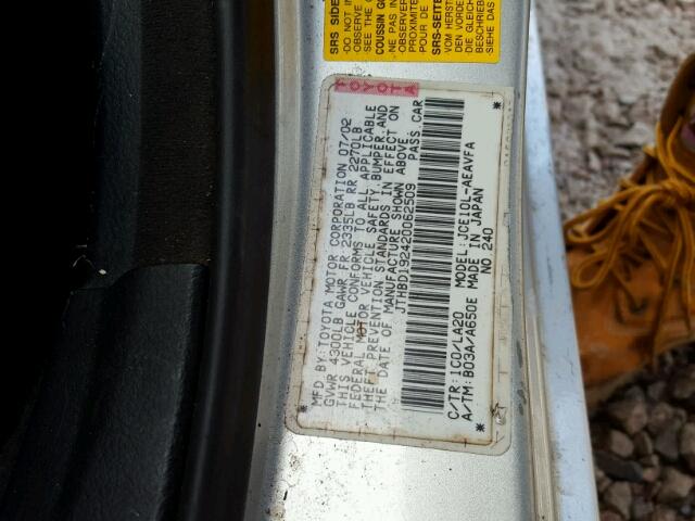 JTHBD192420062509 - 2002 LEXUS IS 300 SILVER photo 10