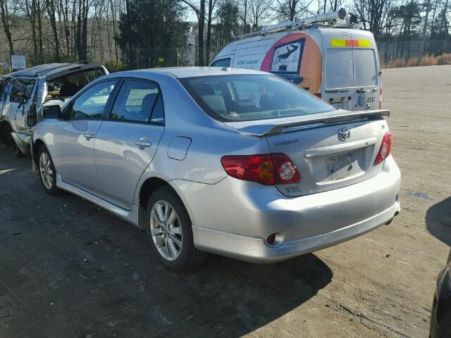 1NXBU4EEXAZ281500 - 2010 TOYOTA COROLLA BA SILVER photo 3