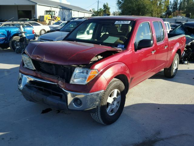 1N6AD09U17C403621 - 2007 NISSAN FRONTIER C RED photo 2