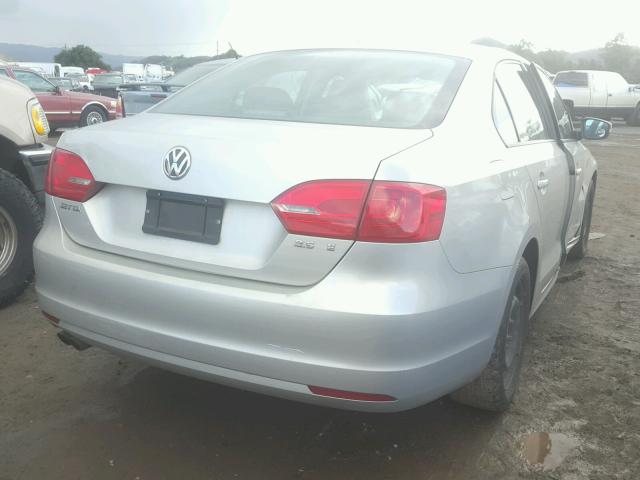 3VWDZ7AJXBM356332 - 2011 VOLKSWAGEN JETTA SE SILVER photo 4