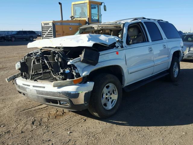 1GNEC16ZX4J137544 - 2004 CHEVROLET SUBURBAN C WHITE photo 2