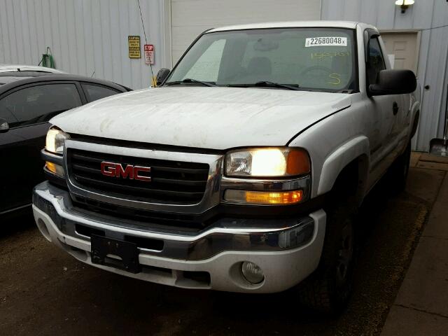 1GTHK24U67E140315 - 2007 GMC SIERRA K25 WHITE photo 2