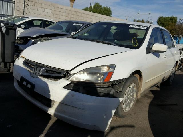 JHMCM56313C005273 - 2003 HONDA ACCORD LX WHITE photo 2