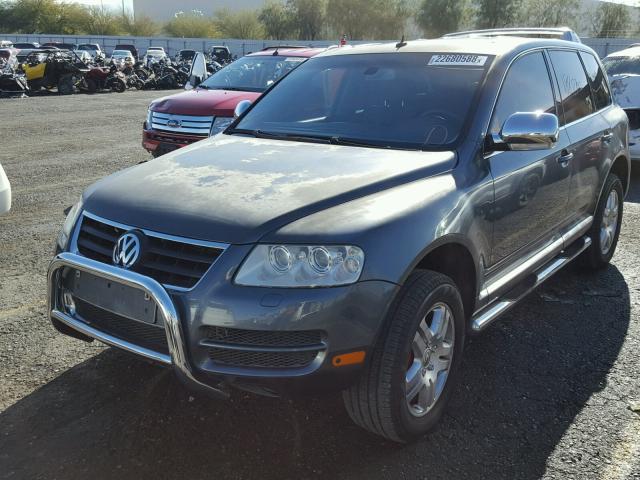 WVGEM77L84D040680 - 2004 VOLKSWAGEN TOUAREG 4. GRAY photo 2