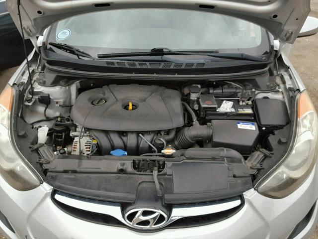 5NPDH4AE4CH147599 - 2012 HYUNDAI ELANTRA GL SILVER photo 7