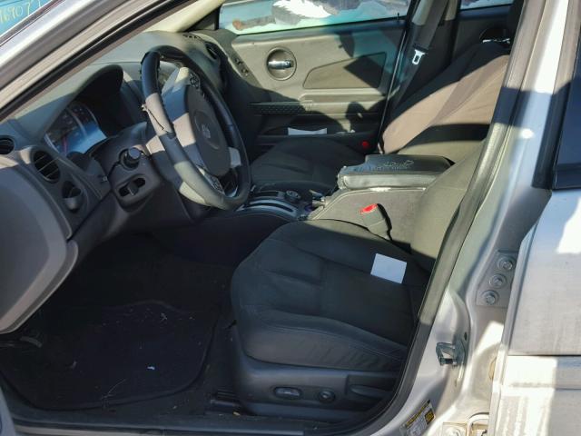 2G2WR524541299481 - 2004 PONTIAC GRAND PRIX ვერცხლისფერი ფოტო 5