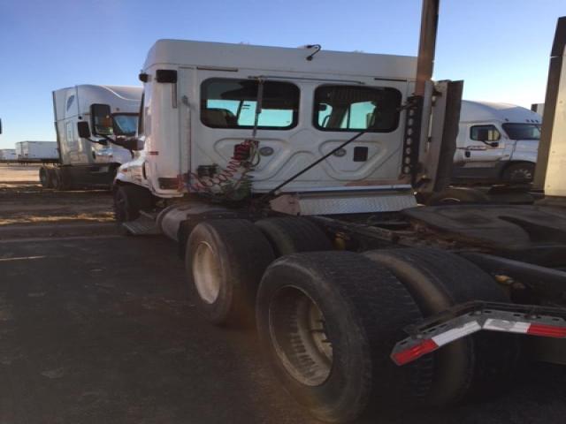 1FUJGLCK08LAB3766 - 2008 FREIGHTLINER CASCADIA 1 WHITE photo 4