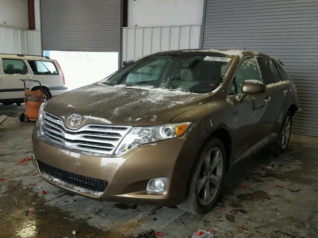 4T3ZK3BB8CU048332 - 2012 TOYOTA VENZA LE BROWN photo 2