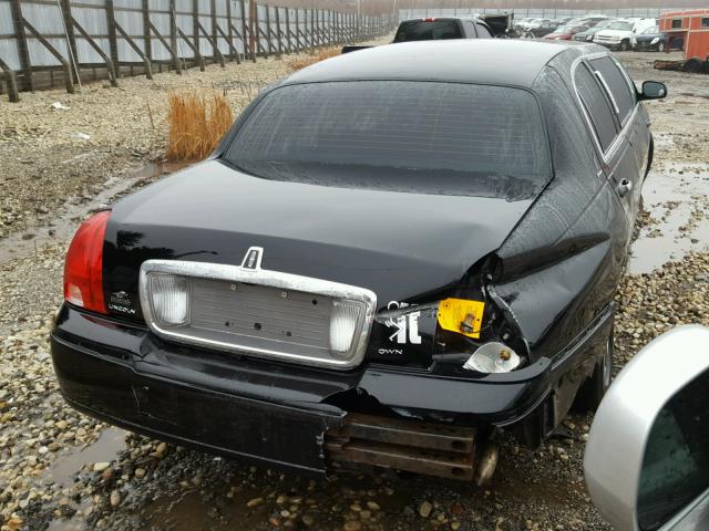 1L1FM88WX5Y650143 - 2005 LINCOLN TOWN CAR E BLACK photo 4