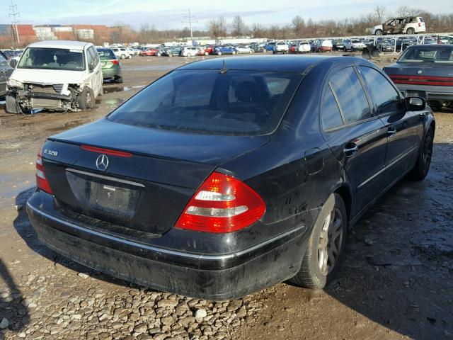 WDBUF65J84A586496 - 2004 MERCEDES-BENZ E 320 BLACK photo 4