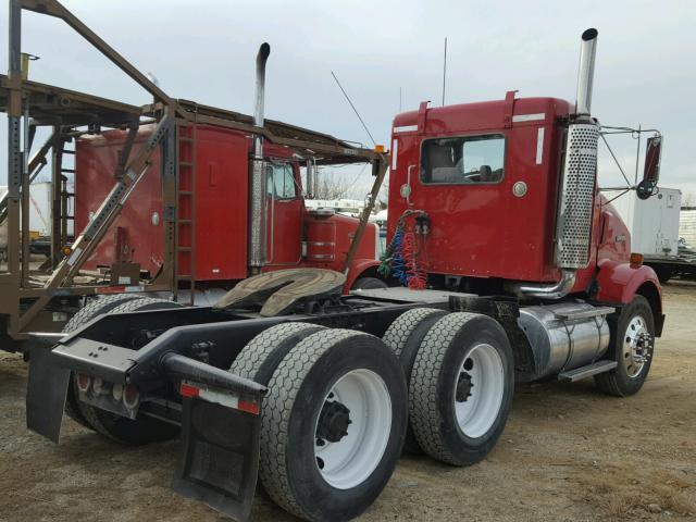 3WKDDT9X25F080208 - 2005 KENWORTH CONSTRUCTI RED photo 4