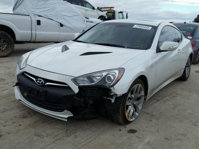 KMHHU6KJ2DU109439 - 2013 HYUNDAI GENESIS CO WHITE photo 2