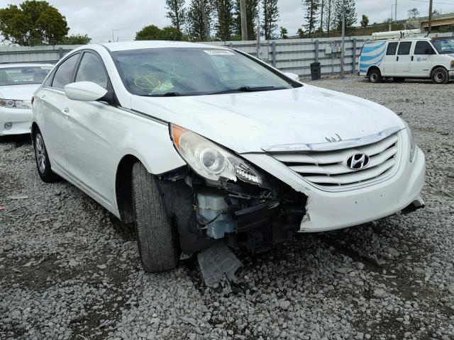 5NPEB4AC6BH301734 - 2011 HYUNDAI SONATA GLS WHITE photo 1