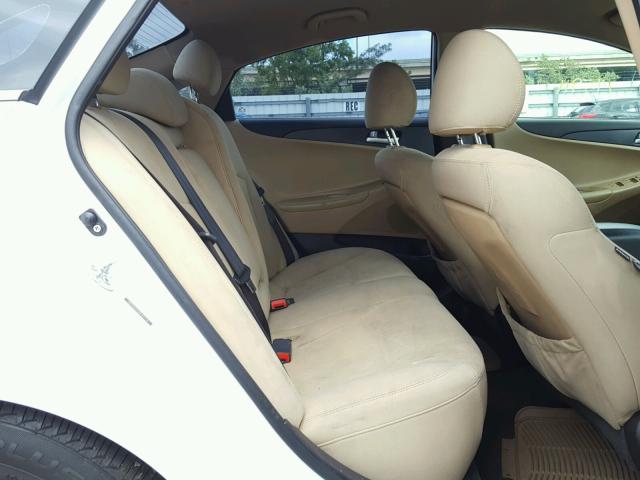 5NPEB4AC6BH301734 - 2011 HYUNDAI SONATA GLS WHITE photo 6