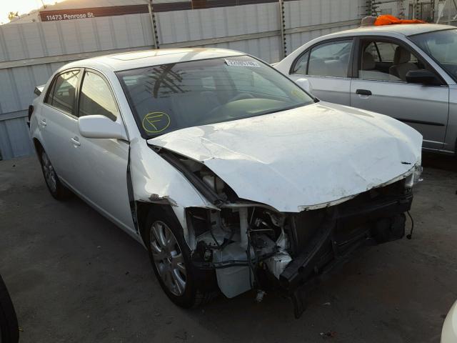 4T1BK36BX8U268017 - 2008 TOYOTA AVALON XL WHITE photo 1