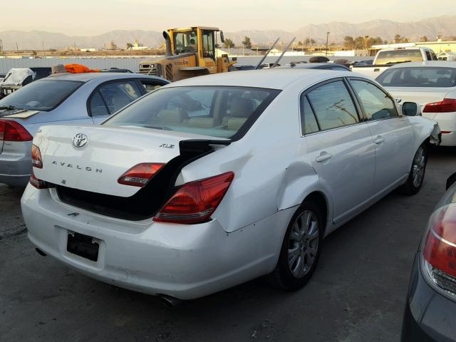 4T1BK36BX8U268017 - 2008 TOYOTA AVALON XL WHITE photo 4