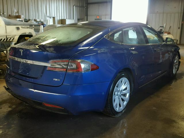 5YJSA1E21GF142570 - 2016 TESLA MODEL S BLUE photo 4