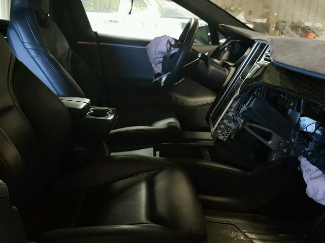 5YJSA1E21GF142570 - 2016 TESLA MODEL S BLUE photo 5