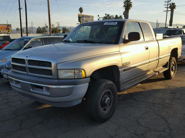 3B7KF2361XG198922 - 1999 DODGE RAM 2500 SILVER photo 2