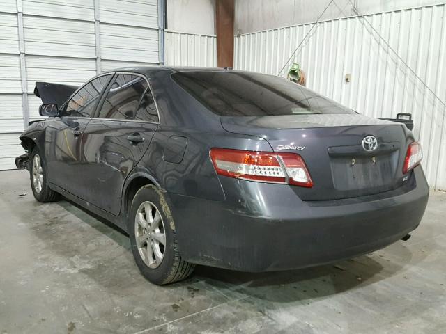 4T1BF3EK5BU171966 - 2011 TOYOTA CAMRY BASE GRAY photo 3