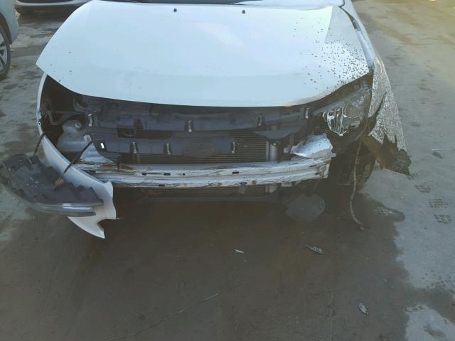 3FAHP0HA3CR357632 - 2012 FORD FUSION SE WHITE photo 9