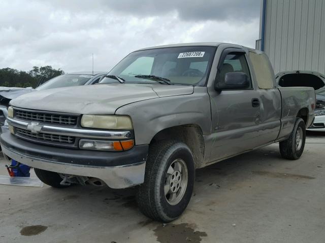 1GCEK19T4XE153982 - 1999 CHEVROLET SILVERADO GOLD photo 2