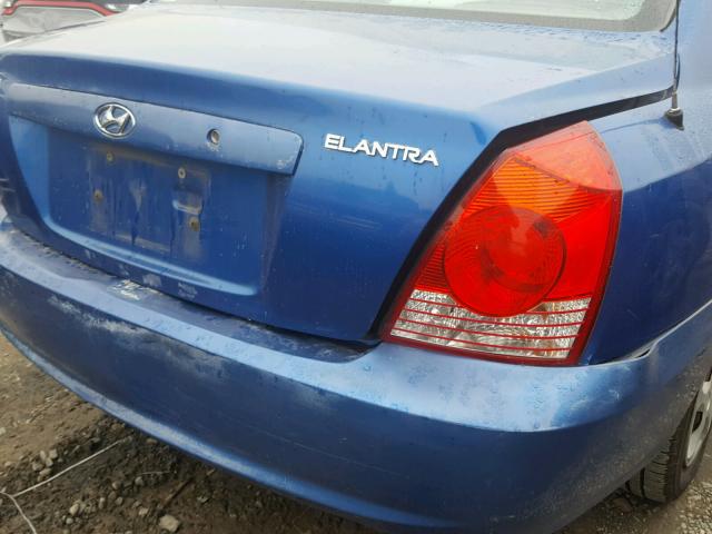 KMHDN46D35U072276 - 2005 HYUNDAI ELANTRA GL BLUE photo 9