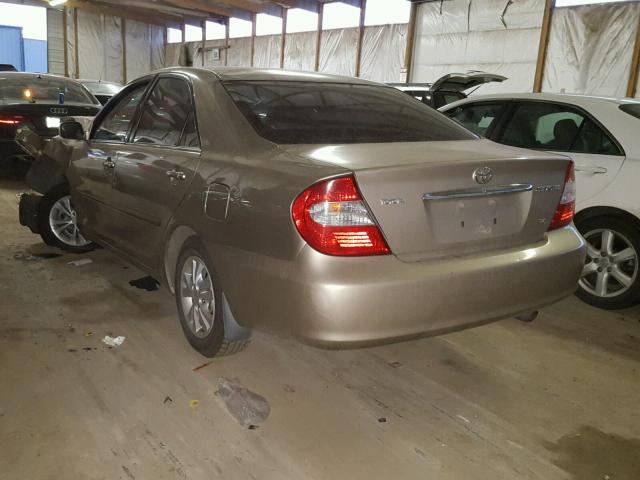 4T1BF30K94U589733 - 2004 TOYOTA CAMRY LE GOLD photo 3