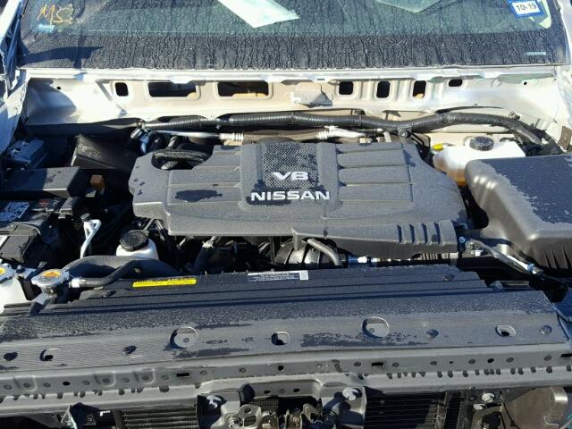 1N6AA1E66HN572058 - 2017 NISSAN TITAN SV SILVER photo 7