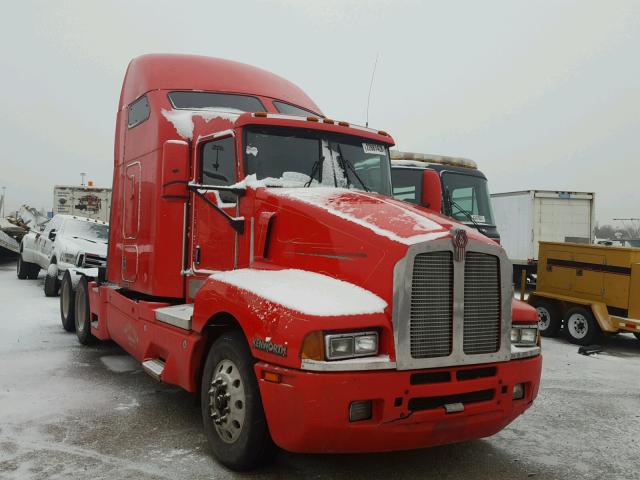 1XKADB9X45J101973 - 2005 KENWORTH CONSTRUCTI RED photo 1