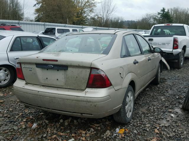 1FAHP34NX7W210916 - 2007 FORD FOCUS ZX4 TAN photo 4