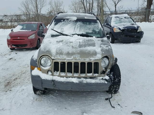 1J4GL48K16W137922 - 2006 JEEP LIBERTY SP BEIGE photo 9