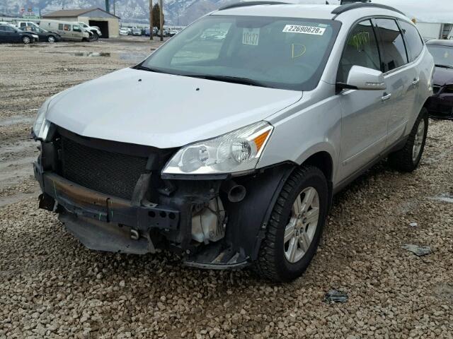 1GNLVFED8AS155521 - 2010 CHEVROLET TRAVERSE L SILVER photo 2