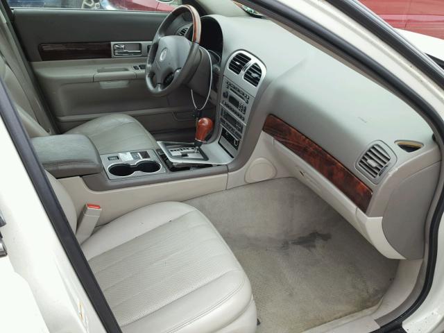 1LNHM86S04Y605802 - 2004 LINCOLN LS 奶油色 照片 5