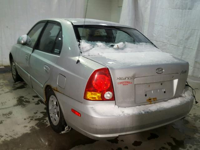 KMHCG45C25U627314 - 2005 HYUNDAI ACCENT GL GRAY photo 3