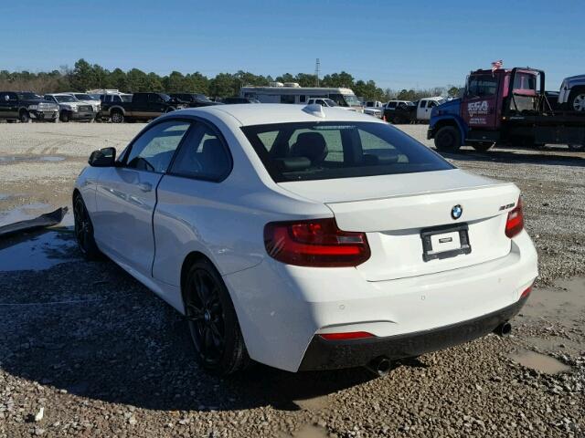 WBA1J7C5XGV360419 - 2016 BMW M235I WHITE photo 3