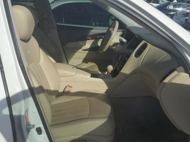 JNKAJ09E78M302761 - 2008 INFINITI EX35 BASE WHITE photo 5
