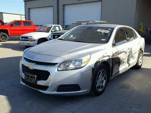 1G11B5SL0FF313549 - 2015 CHEVROLET MALIBU LS ვერცხლისფერი ფოტო 2