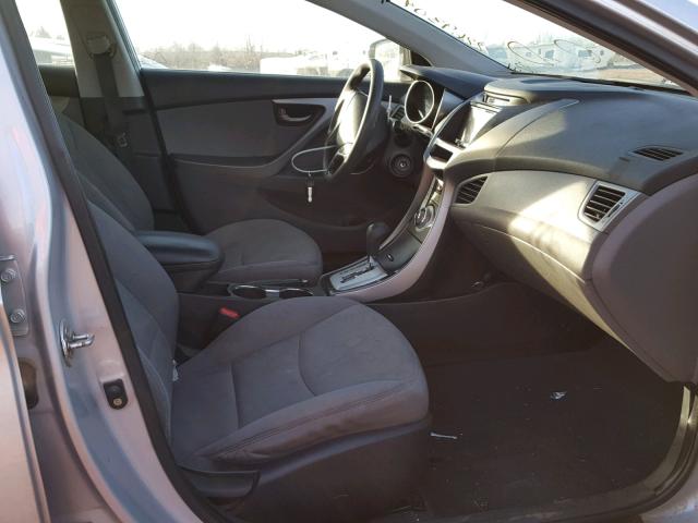 5NPDH4AE1BH023434 - 2011 HYUNDAI ELANTRA GL SILVER photo 5