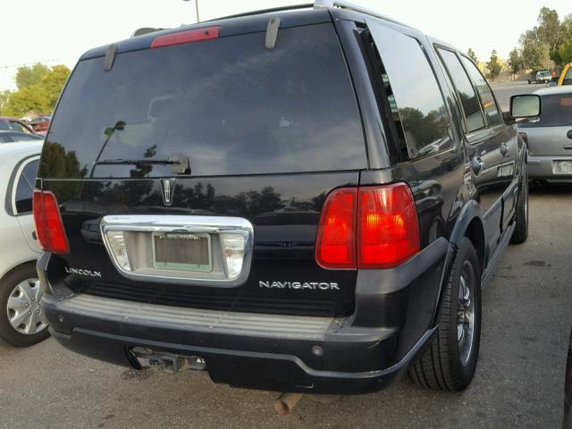 5LMFU28RX3LJ33325 - 2003 LINCOLN NAVIGATOR BLACK photo 4